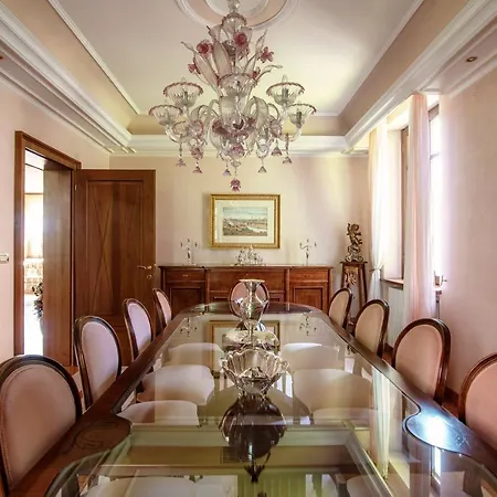 Charming & Luxury Como