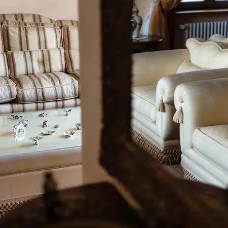 Charming & Luxury וילה