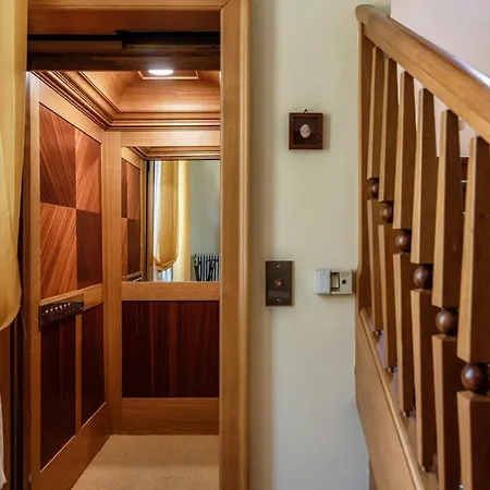 Charming & Luxury קומו